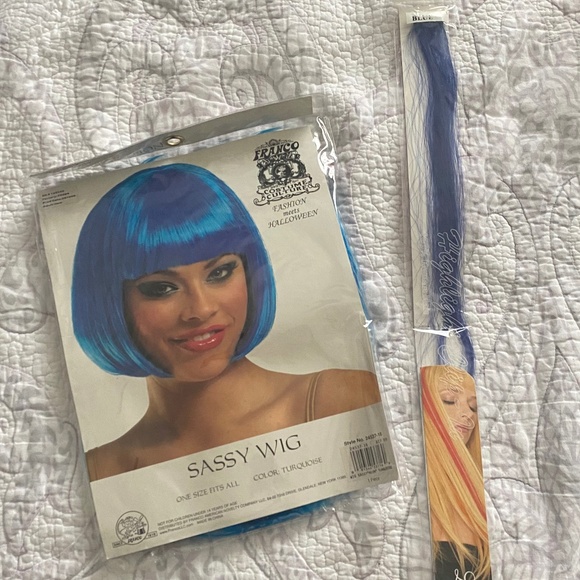 💋🎃HALLOWEEN 2025 💙 Sassy Blue Wig Bundle 💙 - Picture 1 of 13